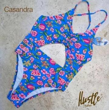 Ropa De Baño Enterizo Casandra Abertura Hustle