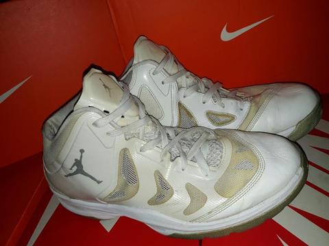 Zapatilla Jordan Talla 43 Usado 27.5cm