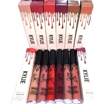 LABIALES MATE KYLIE NUEVOS CON CAJA SAN ISIDRO ENVIOS OLVA COURIER A PROVINCIAS ULTIMOS