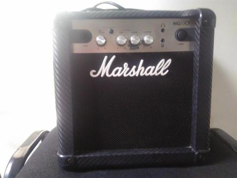 Amplificador Marshall Mg10 Cf 24 Watts CASI NUENO S./ 280.00