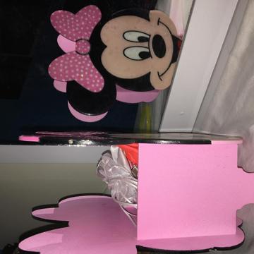 Minnie porta objetos pintada en trupan