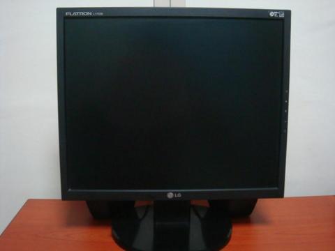 MONITOR LG FLATRON 17 PULGADAS 1753 COMO NUEVO