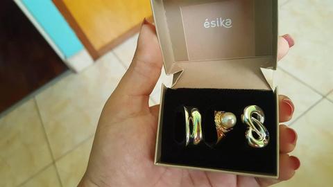 set de anillos de esika a buen precio