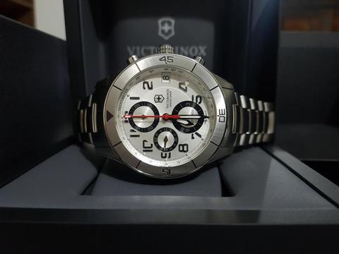 Reloj Victorinox Swiss Army Ambassador Clous De Paris Chrono Automatico