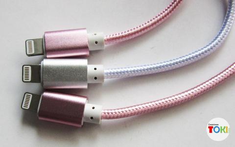 Cable cargador Apple de Nylon de 1 metro Rosado Silver