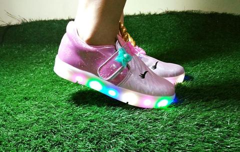 Zapatillas para niña Modelo Unicornio