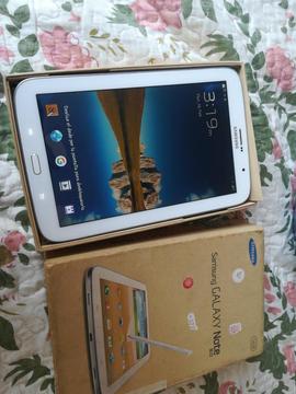 Se vende tablet Samsung Galaxy Note 8 0