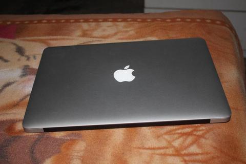 macbook air 13.3 early 2015 i5 remate