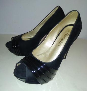 Zapatos de Taco Negros