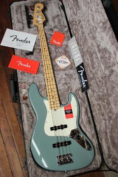 Fender Jazzbass Hardcase Jade Model
