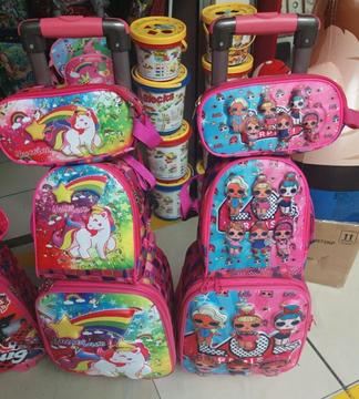 Mochila pack x 3 Alto relieve, lonchera termica
