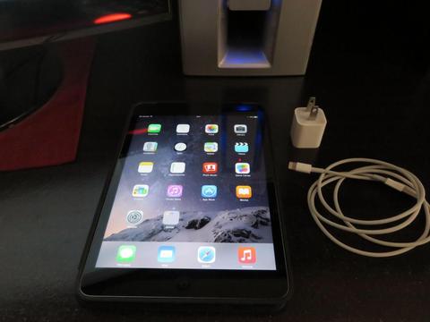 Apple iPad mini 2 con WiFi celular 128 GB negro hardcase multitouchretina