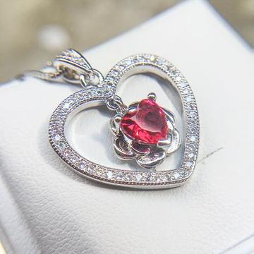 Collar Dije Corazón Flor Roja Mujer Enamorada Caja Regalo