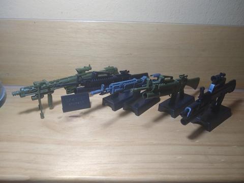 Maquetas de Fusiles de Plástico