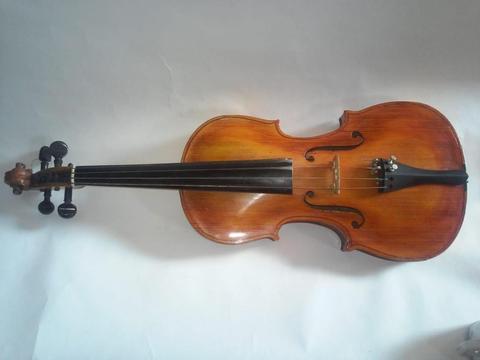 OCASIÓN: Vendo Violín Medidas 4/4 Antonius Stradivarius Cremonensis