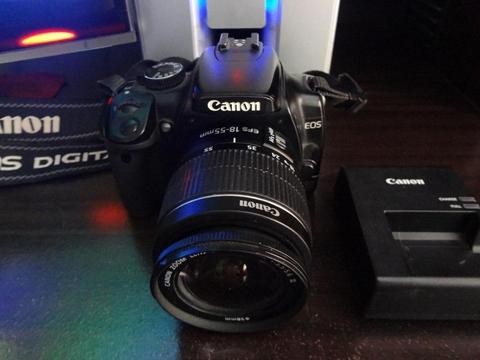 Canon EOS Rebel XTi/400D 10.1 MP lente 18 55mm