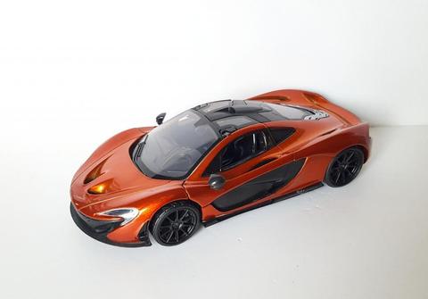 Auto metal colección McLaren P1 escala 1:24 naranja