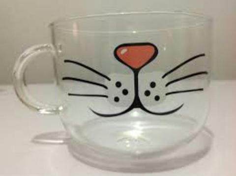 TAZA DE VIDRIO CON FORMA DE NARIZ DE GATO