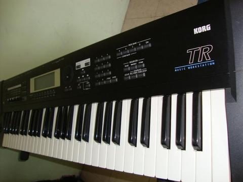 Vendo teclado korg tr