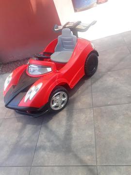 Vendo Carro a Bateria con Detalle