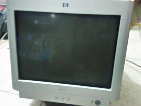 Monitor CRT de marca HP