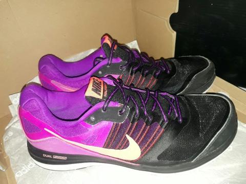 Zapatilla Nike Dual Fusion Talla 43 Usad