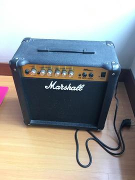 Amplificador Marshall Mg15Cd