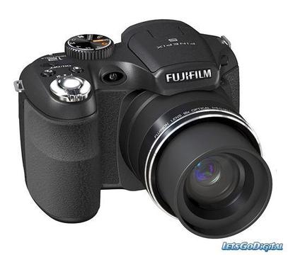 Como Nuevo!! Camara Semiprofesional Fujifilm S1800 18mpx