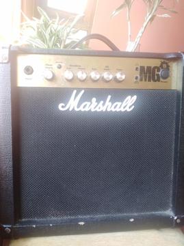 Amplificador Marshall Mg 15