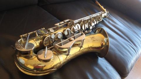 Saxo Saxofon Alto marca Amati Super Classic
