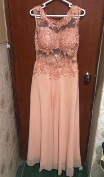 Se alquila hermoso Vestido de Fiesta