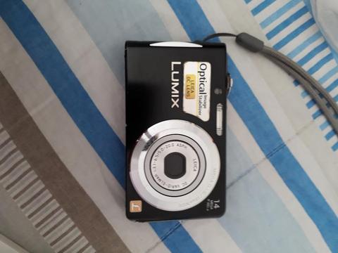 Camara Digital Lumix