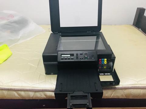 Vendo o cambio Impresora multifuncional wifi Brother T500W tinta Continua