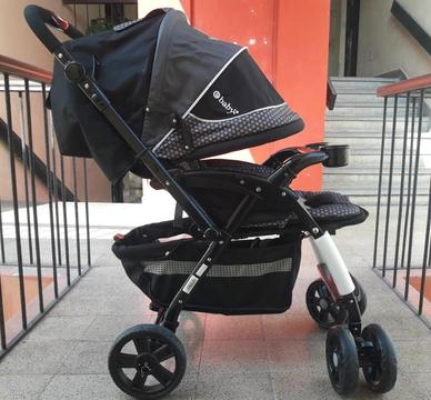 Coche de Paseo y silla de bebe color negro