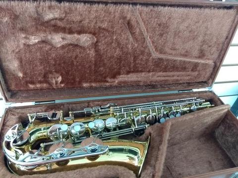 Saxophone Yamaha Yas-100
