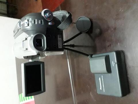 Video Cmara Panasonic PVGS85 con accesorios