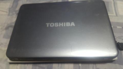 Vendo Mi Lapto Toshiba con Cargador Okey
