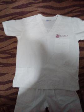 Vendo Uniforme de Medicina de La Usmp
