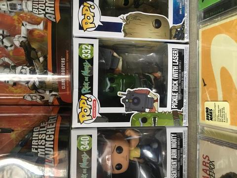 Rick y Morty Pickle Rick de Funko Pop