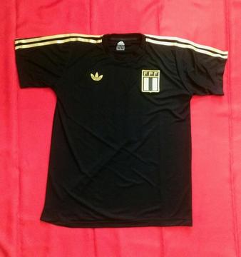 Camiseta Peru Negra Retro