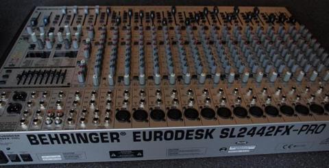 Vendo Behringer Eurodesk Sl24