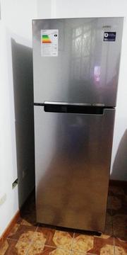 Refrigerador de Dos Meses de Uso