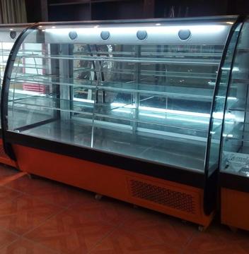 maquina exhibidora refrigerada lineal pastelera frios