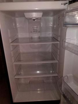 Se Vende Refrigeradora Nueva Mabe