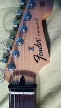 Guitarra Eléctrica Fender Stratocaster México