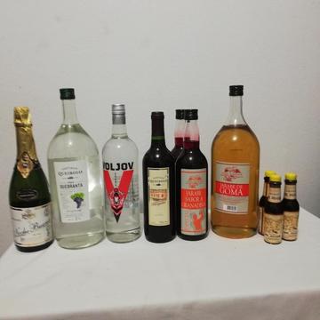 PISCO VINO CHAMPAN JARABE DE GOMA VOGKA AMARGO EVERVESS