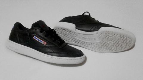 Zapatillas Reebok Negras Cuero Club C Clasicas