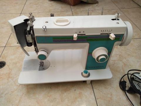 EN CAJA MAQUINA COSER TOYAMA TY-308F