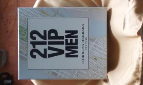 perfume carolina herrera 212 vip men(original)