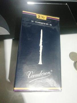10 Cañas 2 1/2 Clarinete Vandoren